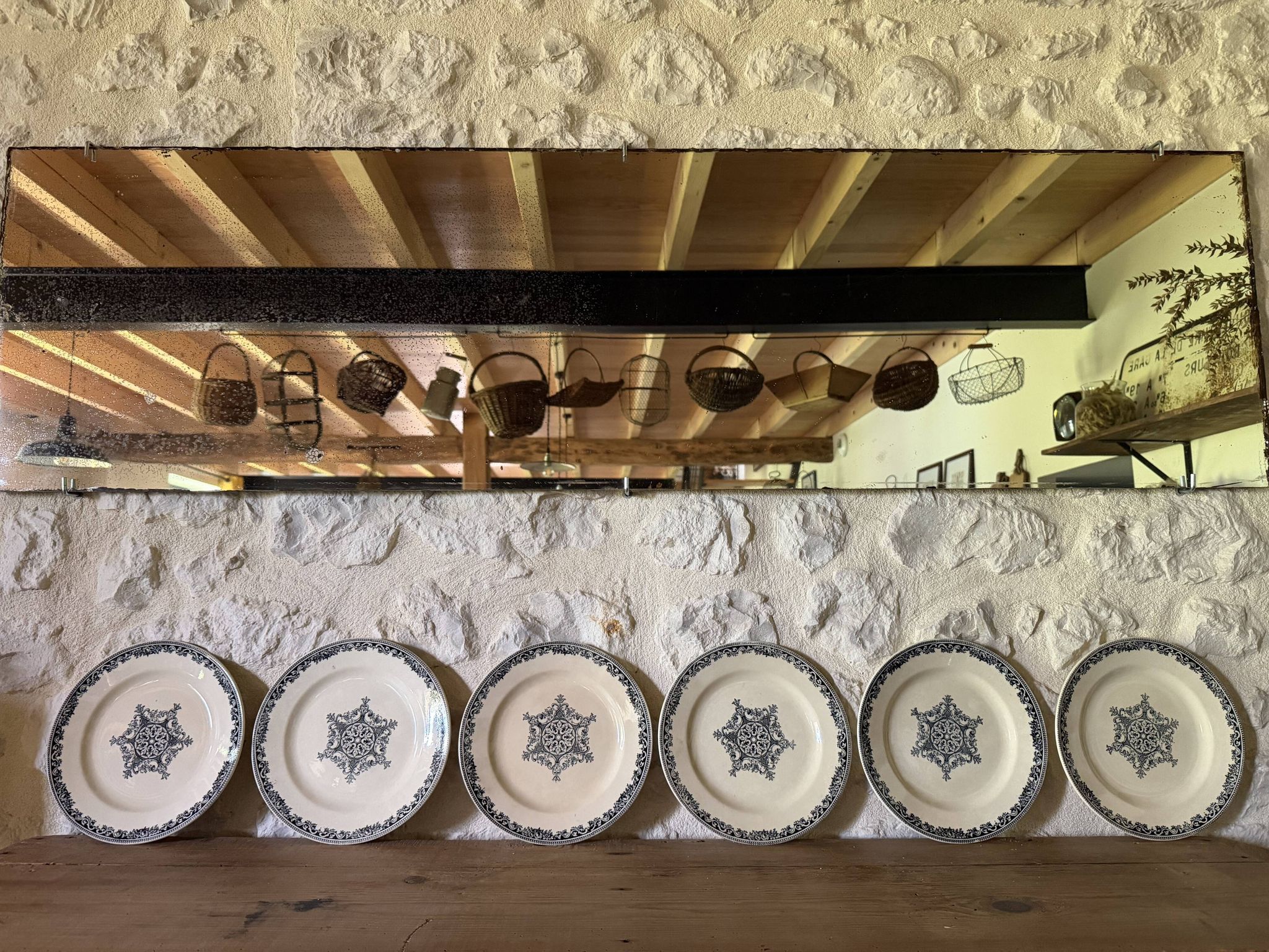 Flat plates Jules Vieillard Bordeaux in ironstone