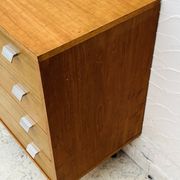 Vintage teak chest of drawers with 4 drawers from the 1960s in G-Plan style.