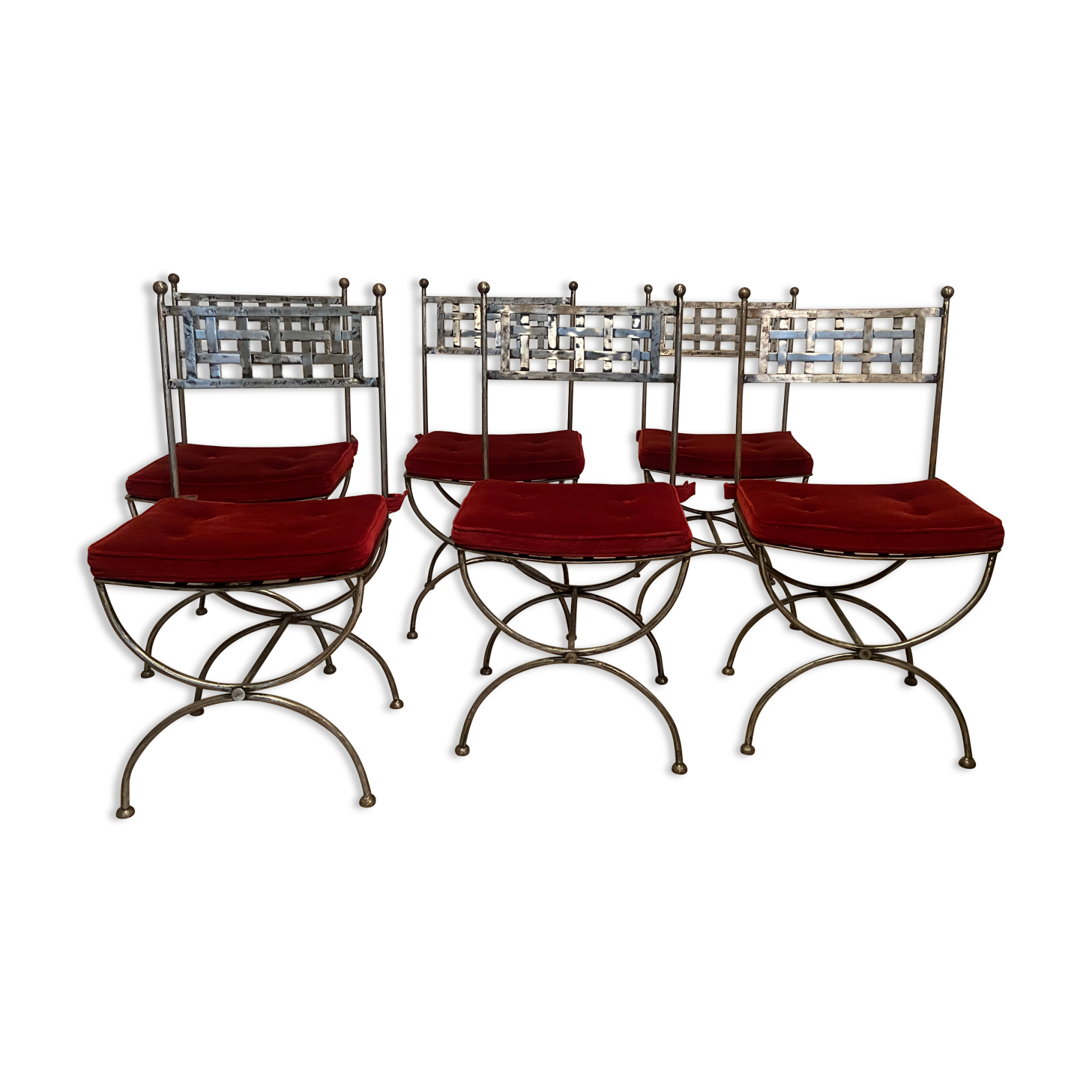 6 chaises curule en fer forgé avec assise en velours rouge