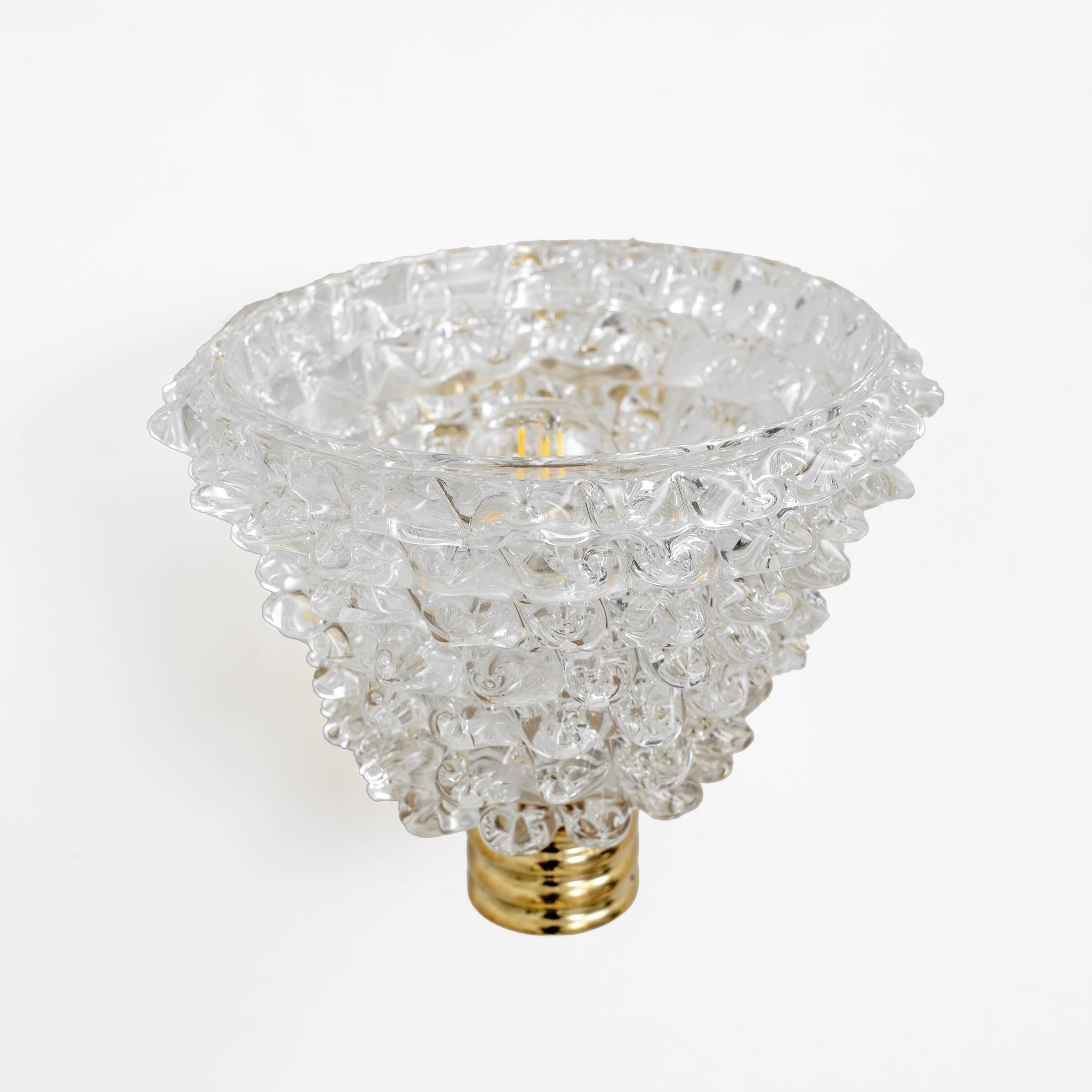 Appliques en verre de Murano Rostrato moyen en laiton de style Art Déco Barovier, paire.