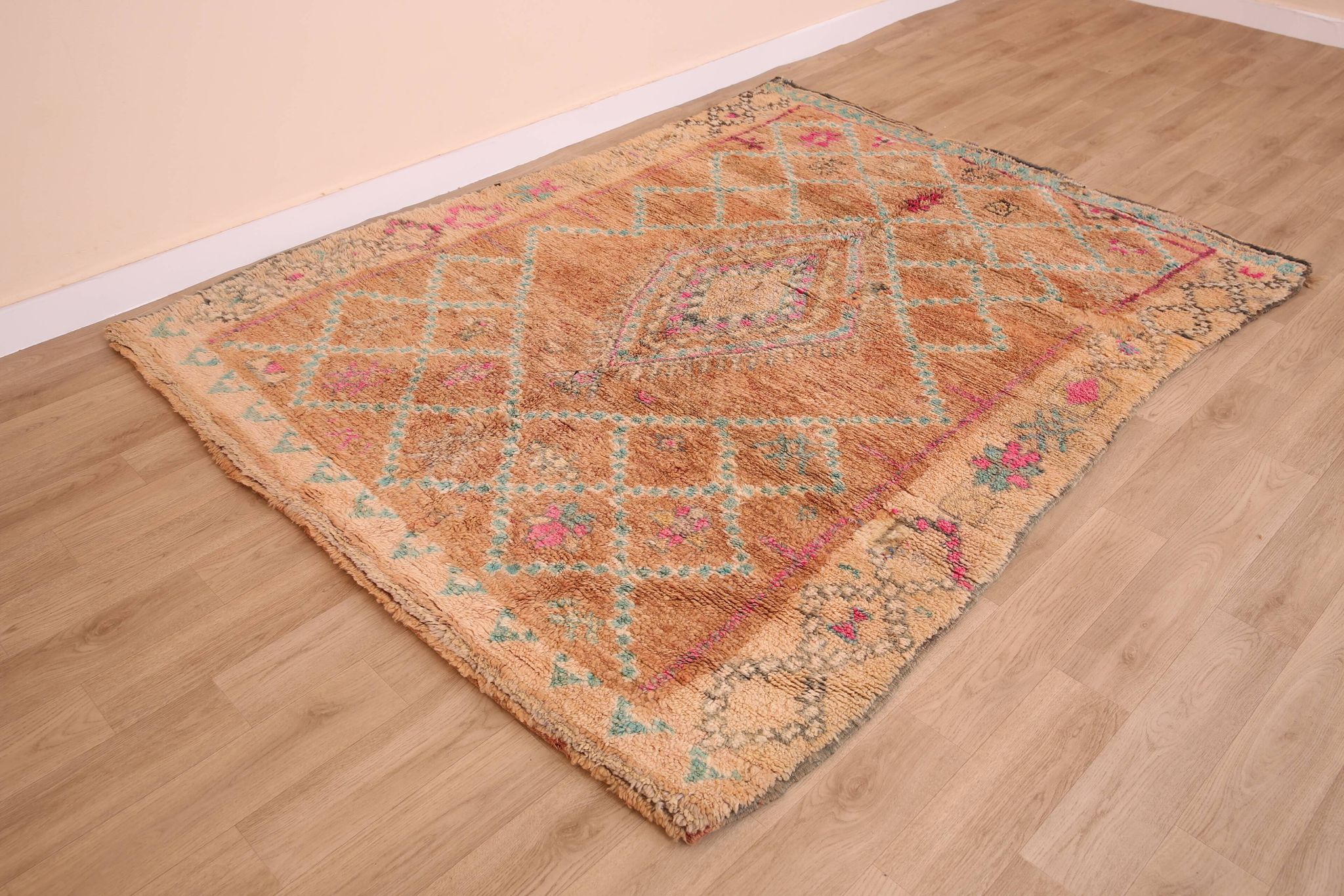 Peach Vintage Moroccan Rug 170 x 230 cm, Berber Wool Rug, Handmade Boho Rug