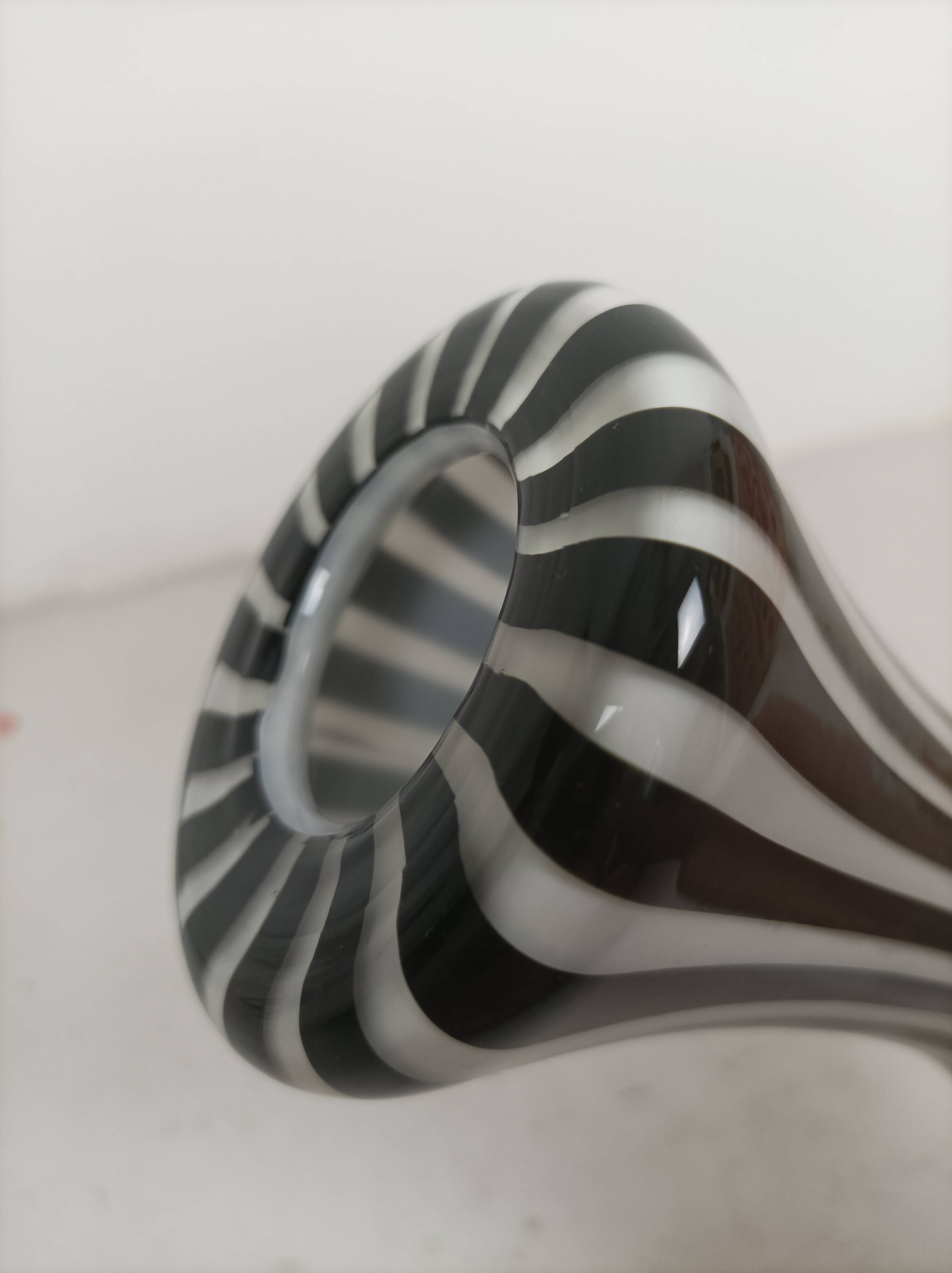 Murano glass vase by LEONARDO circa 1970