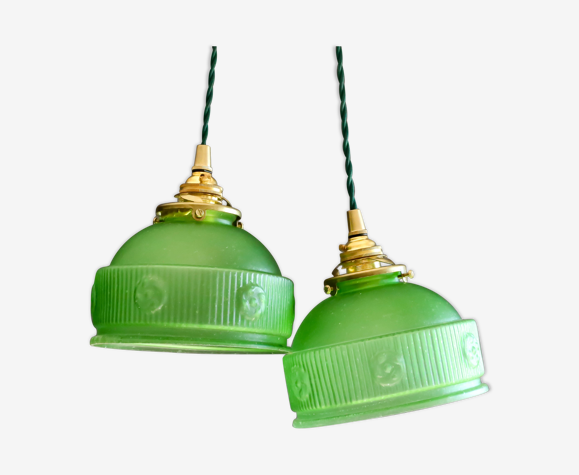 Ensemble de 2 suspensions en verre vert moulées - livrées avec cable et douilles neuves