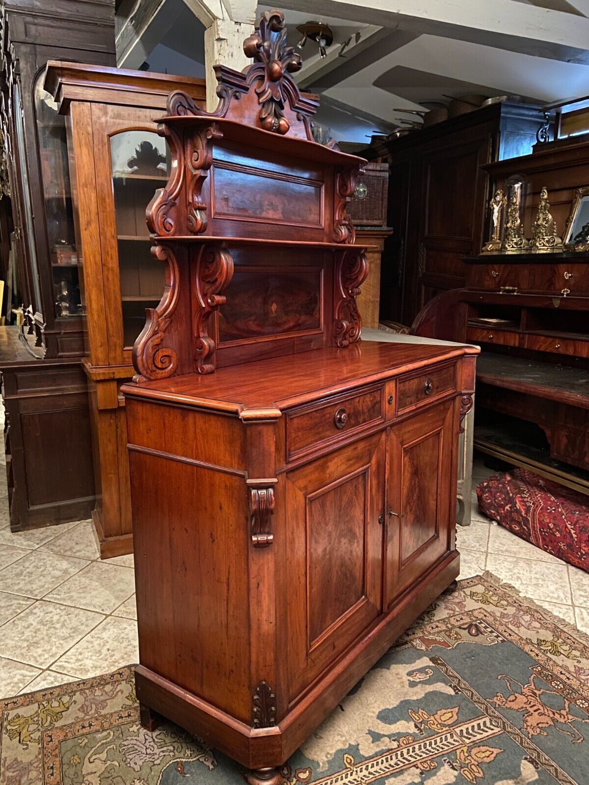 Saint Hubert 19th century sideboard in solid walnut Napoleon III