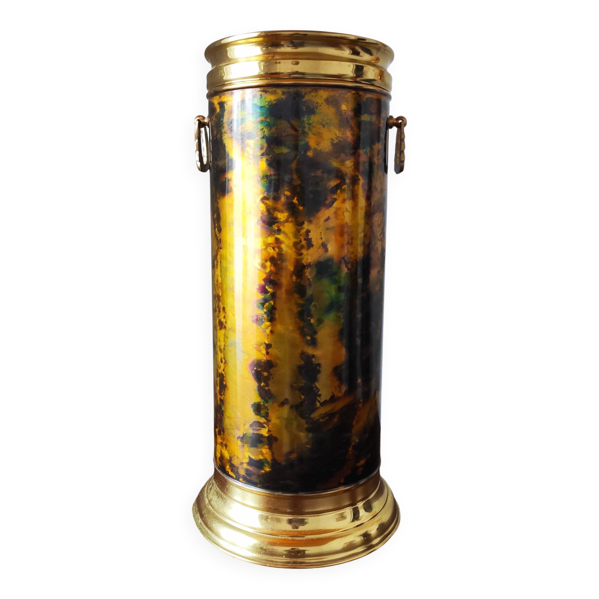 Flame-patterned golden umbrella stand