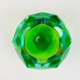 Faceted diamond ashtray in colour from the 1960s by Flavio Poli for Seguso, Murano, Italy.