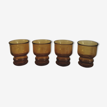 4 verres Pernod SA