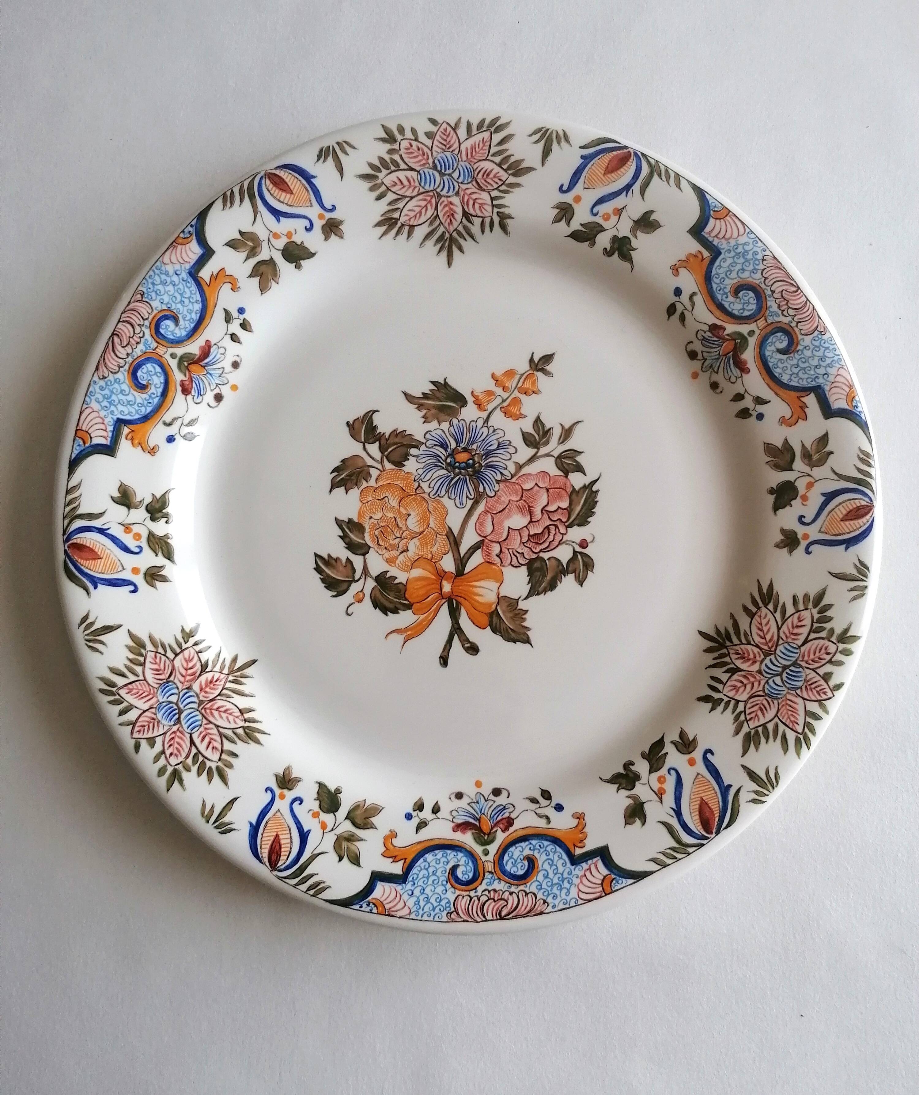 Assiette faïence Gien décor Bordeaux