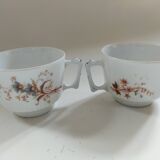 2 porcelain cups from Vierzon A. Hache