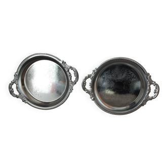 2 Silver-plated metal plates with a 1980s design