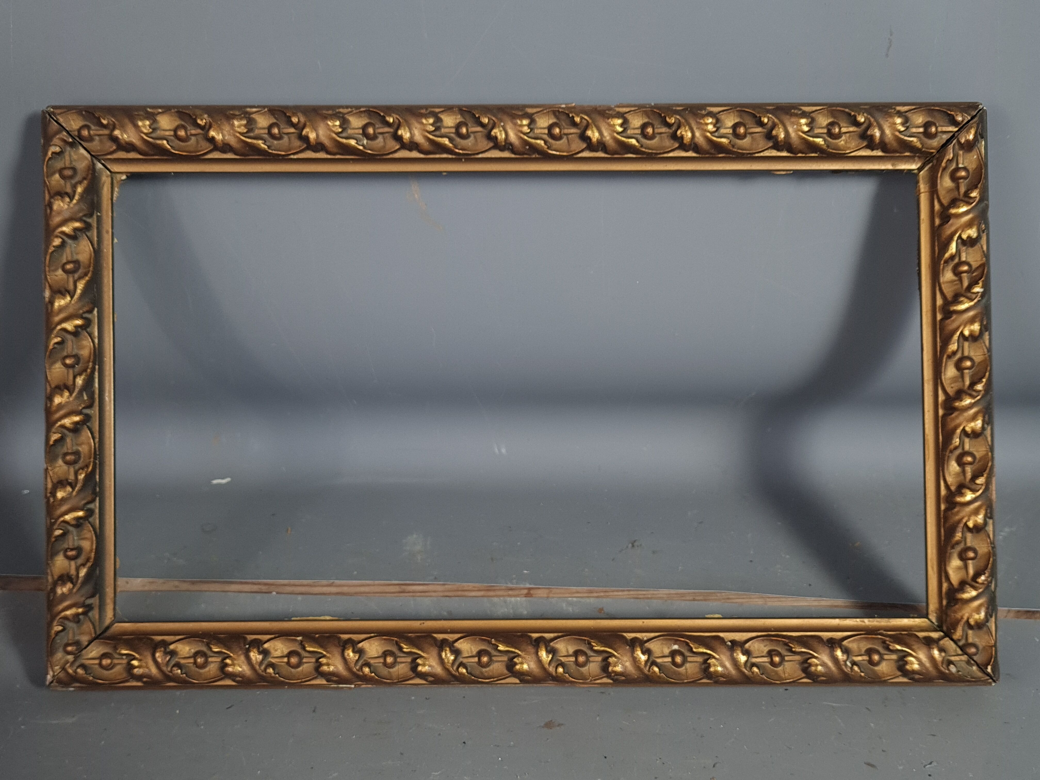 Old frame wood stucco gilded, original 36x22 cm, foliage 32x18 cm