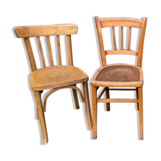 Lot of 4 mismatched bistro chairs