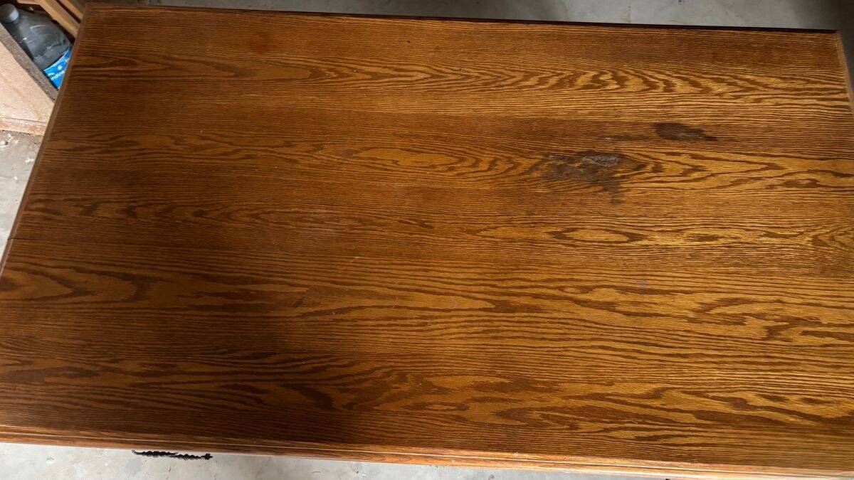 Minister's desk in oak