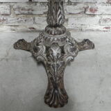 Bistro table with cast iron leg