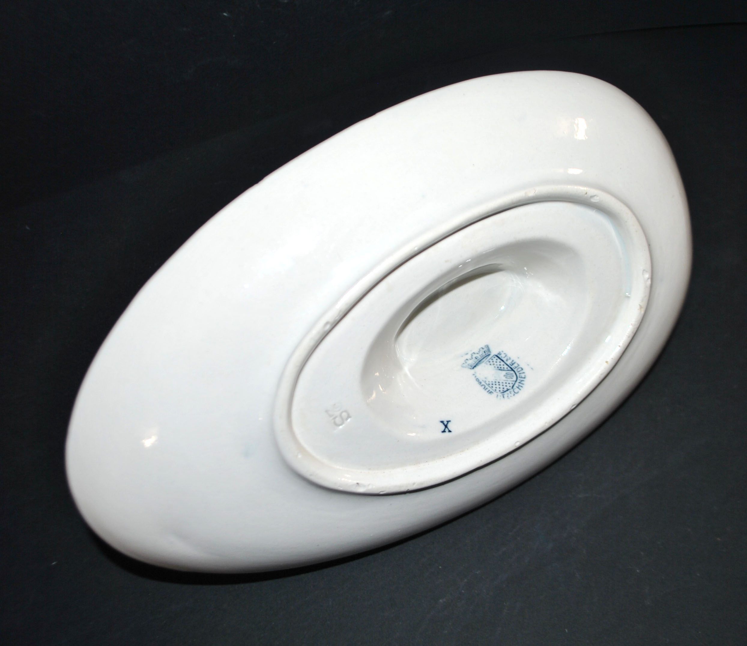 Saucière Flore ancienne en faïence opaque Sarreguemines Utschneider