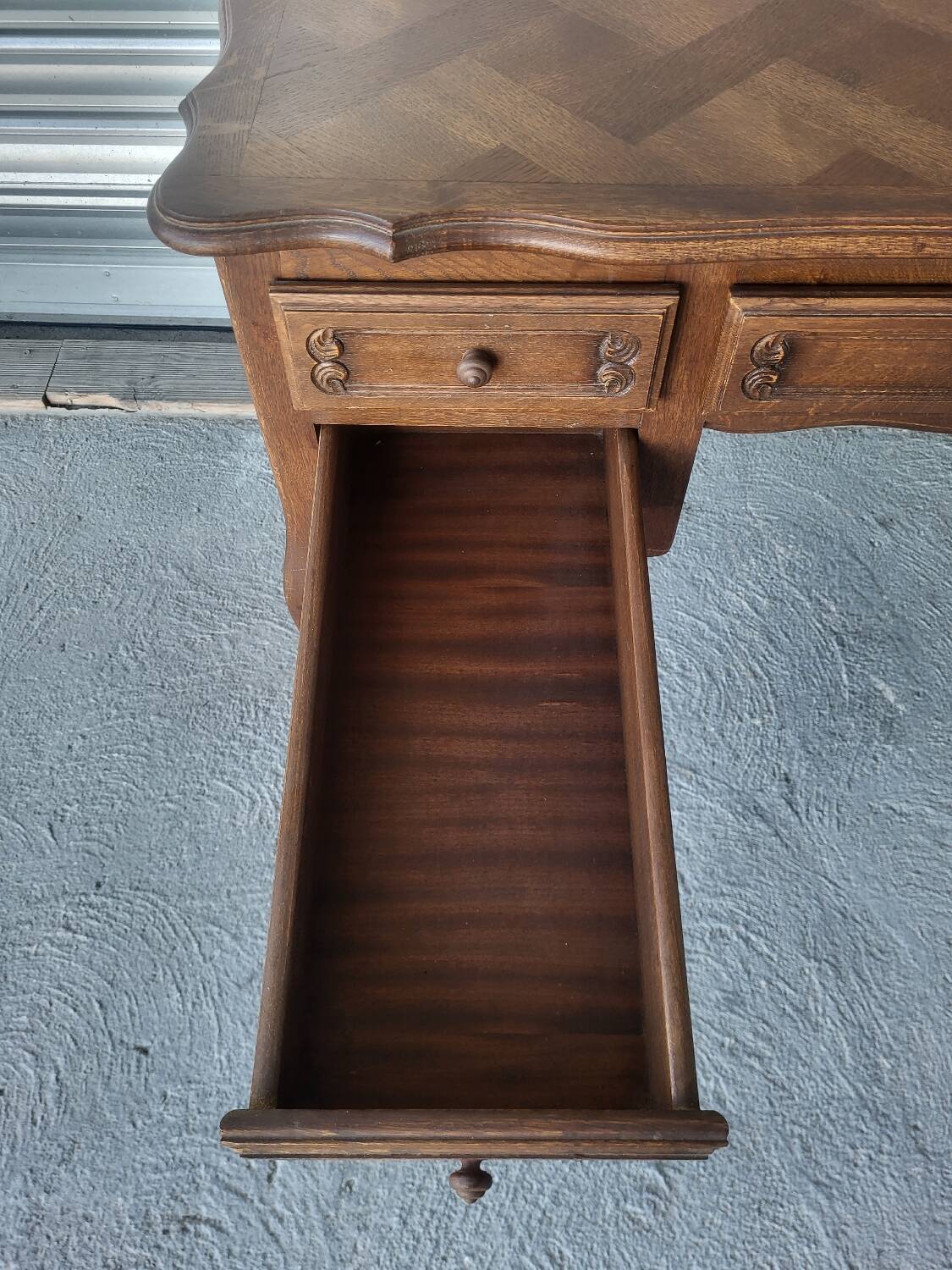 Minister's desk in Louis XV marquetry style