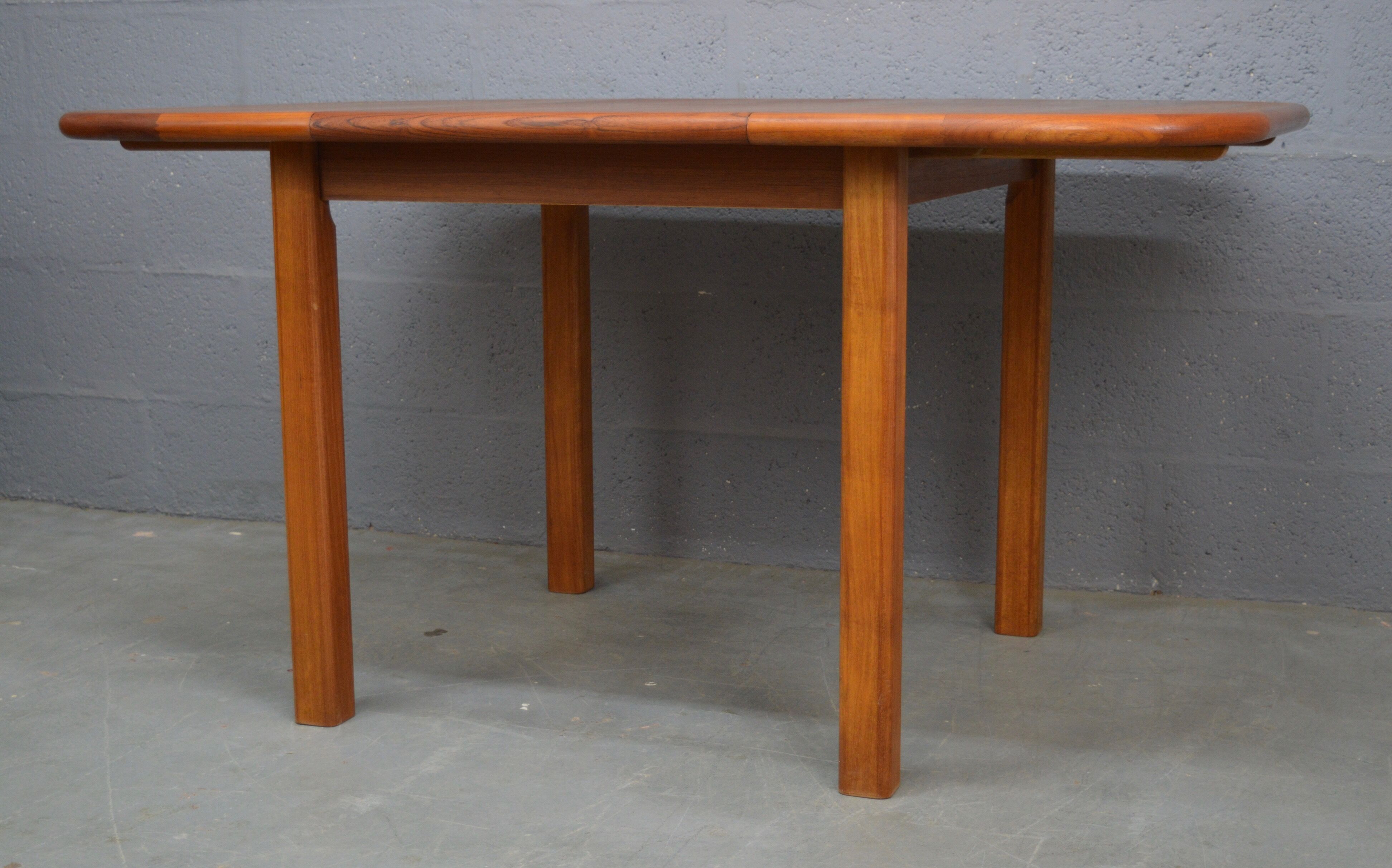 Mid Century Teak Dinning Table by D-Scan