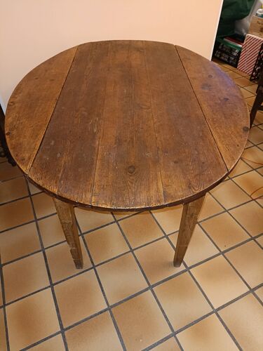 Table a abattants ovale ,milieu 19eme en chêne