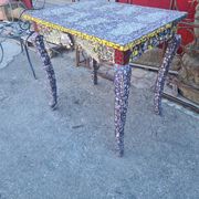 Table en mosaique picassiette