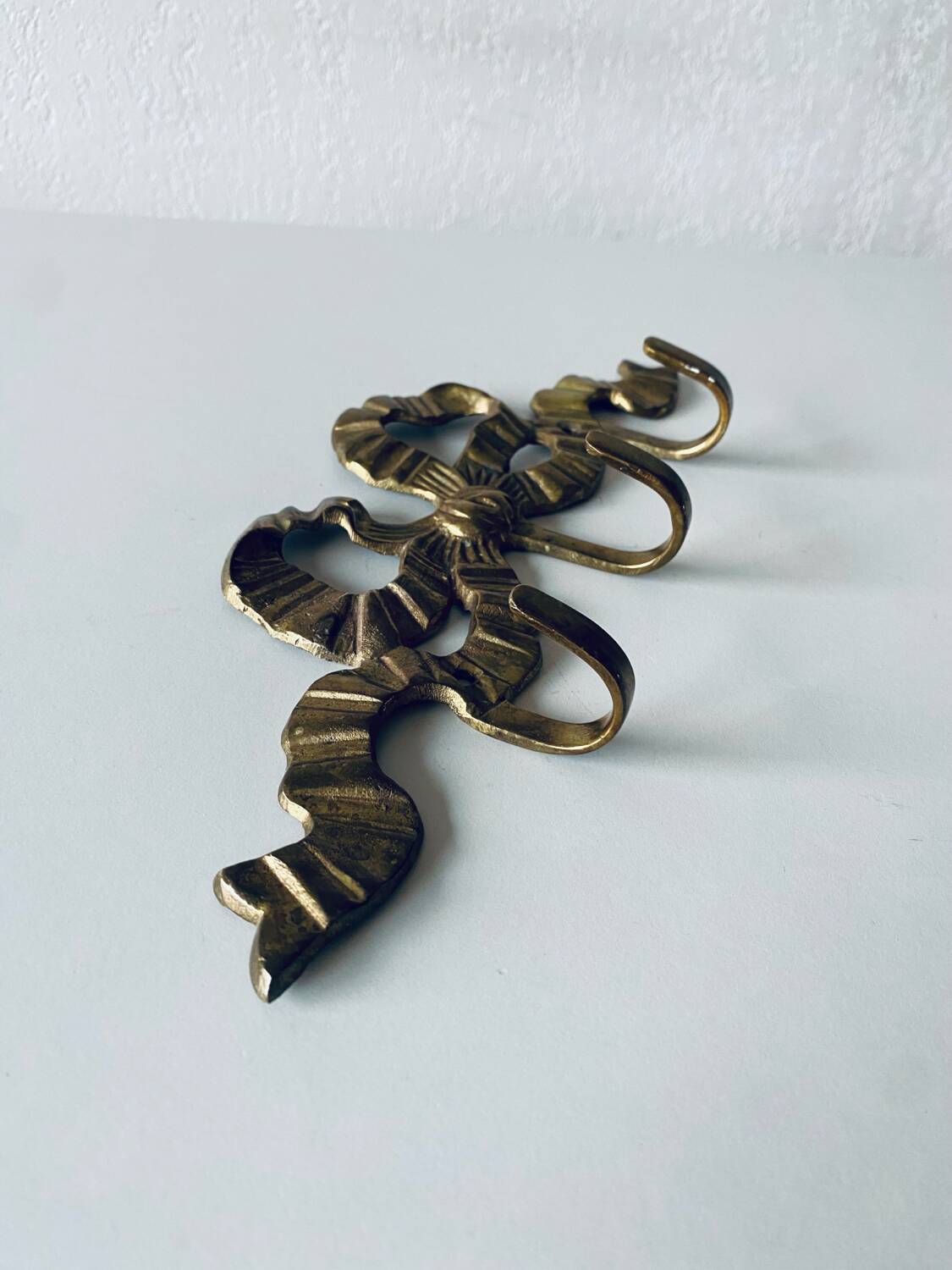 Brass knot wall hook