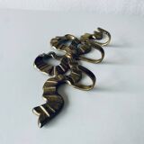 Brass knot wall hook