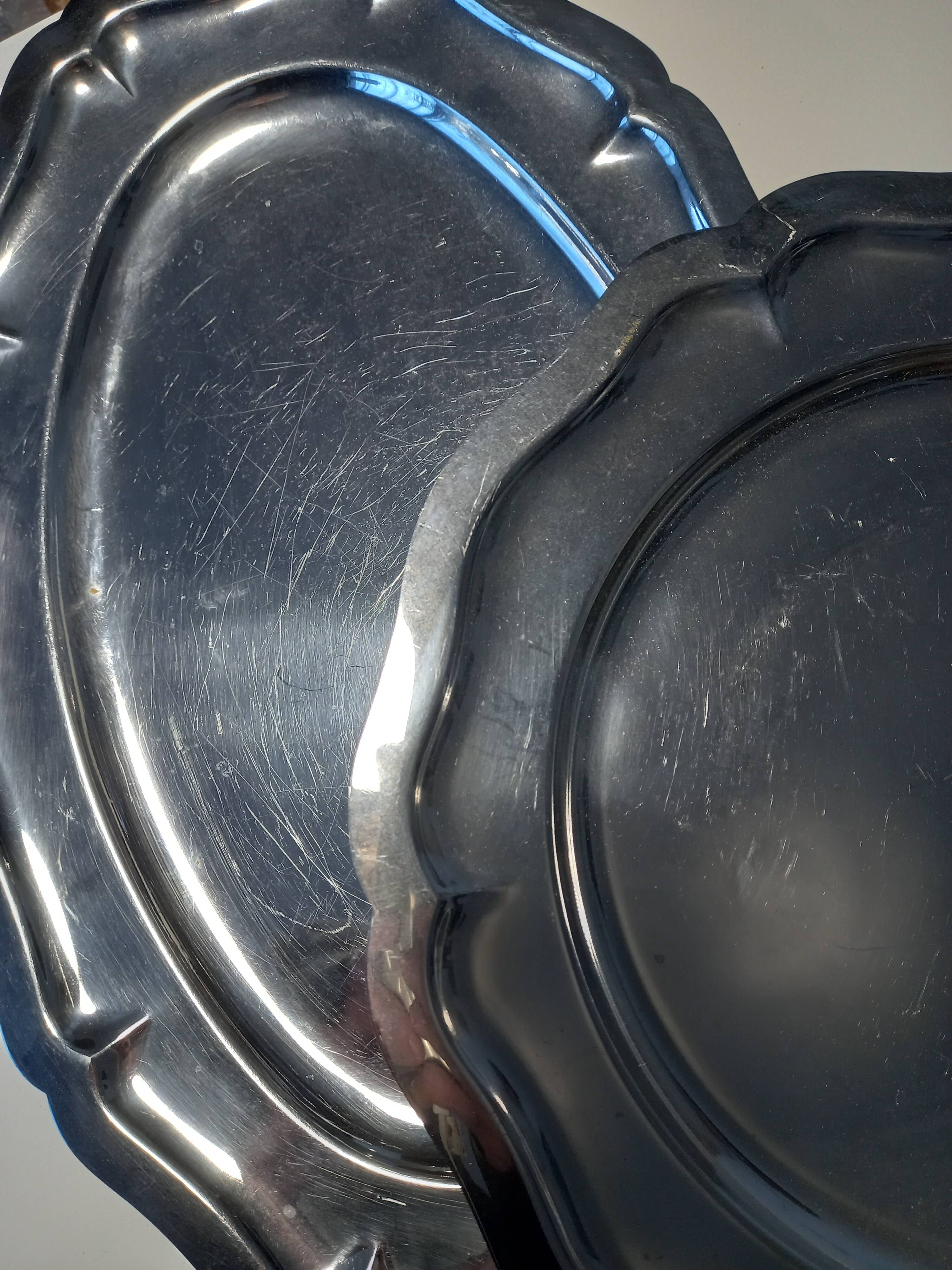 Set of 2 pewter trays