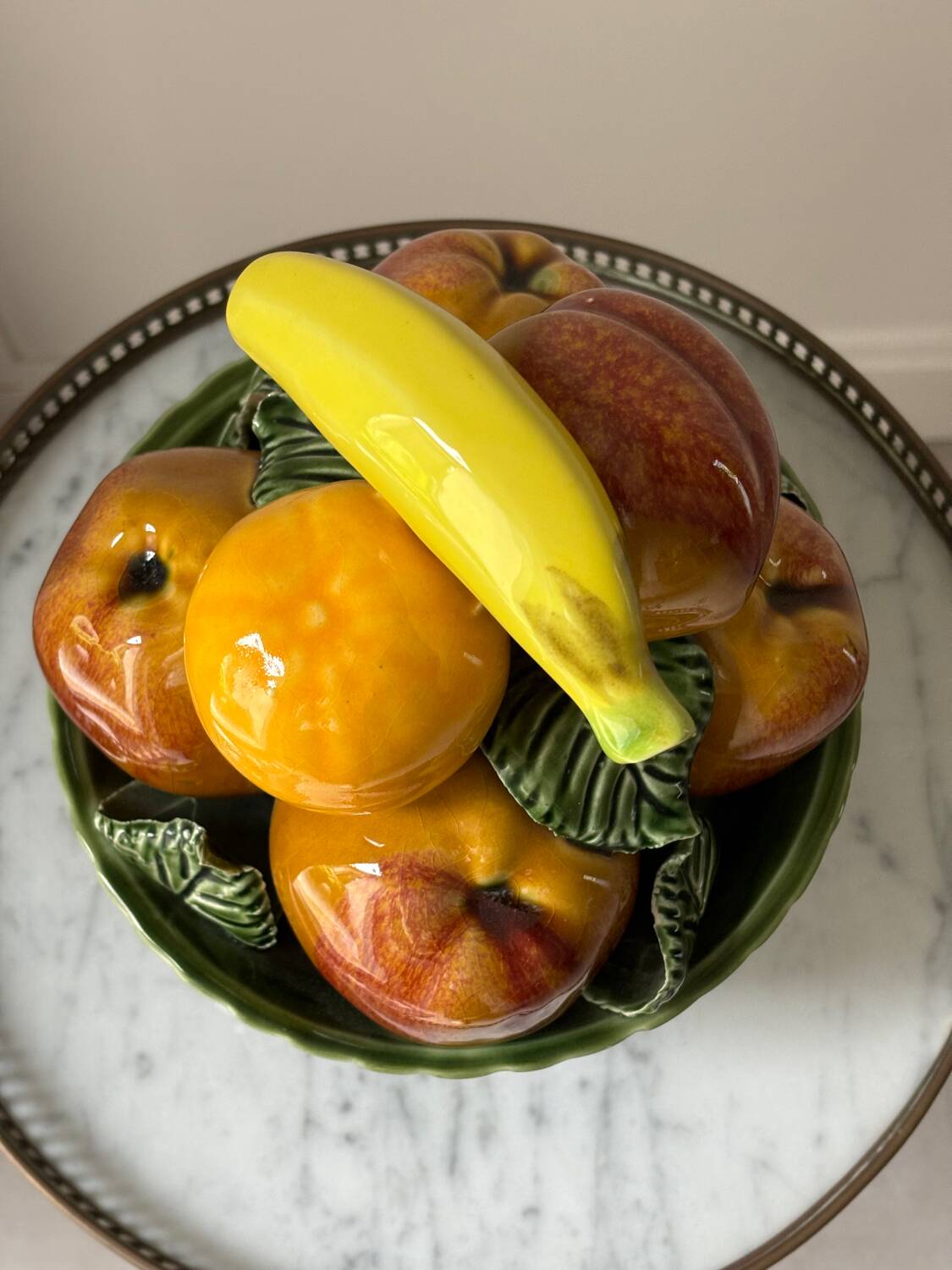 Coupe à fruits en faïence