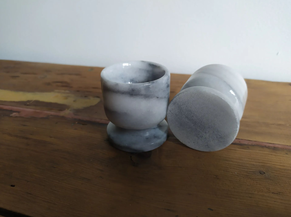 Pair of marble coquetiers