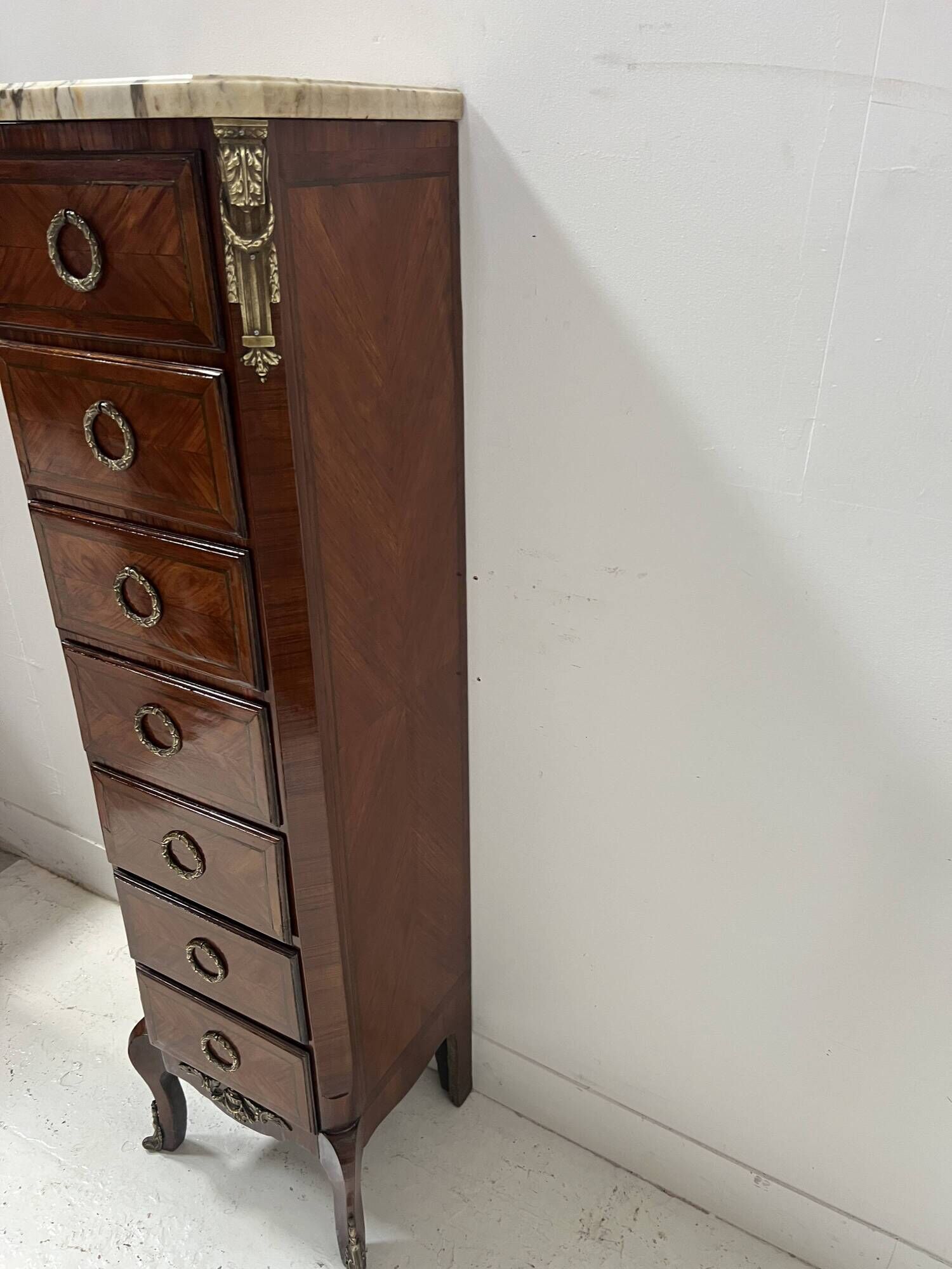 Semainier de style Transition en placage de bois, XXème siècle