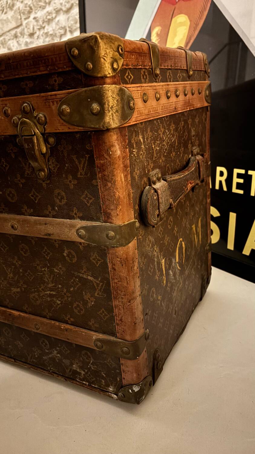 Old Louis Vuitton trunk – Family trunk – Monogram canvas