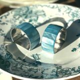 10 rounds of mother-of-pearl towels 1960