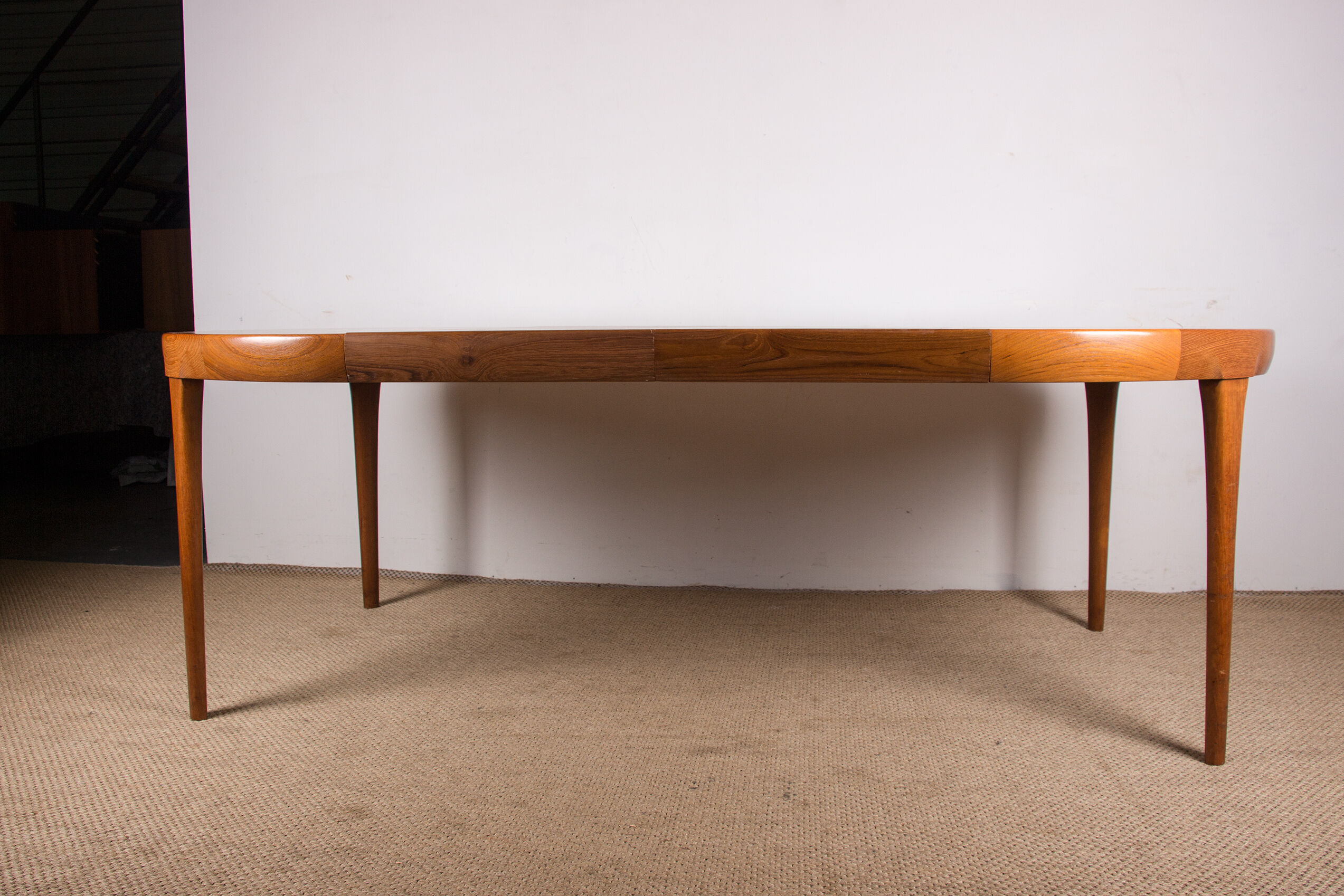 Danish Teak extendable dining table by Ib Kofod-Larsen for Faarup Mobelfabrik 1960