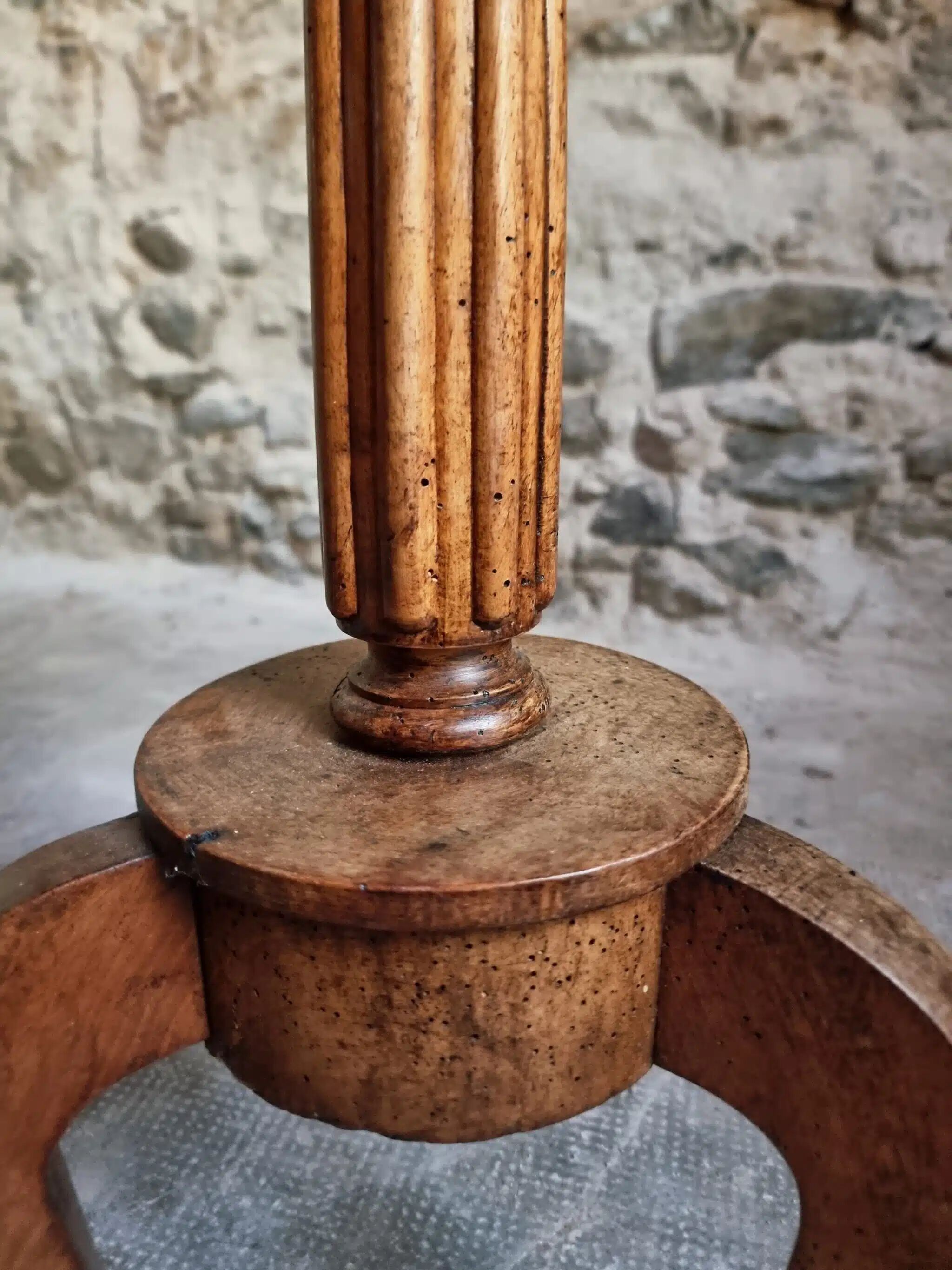 Louis XVI antique guéridon, round pedestal table, solid walnut, circa 1900.