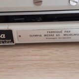 Functional Olympia Splendid 66 typewriter