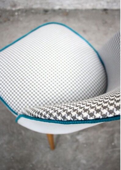 Chair vintage grey chicken foot