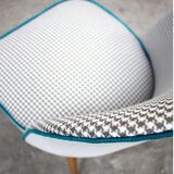 Chaise vintage pied de poule gris