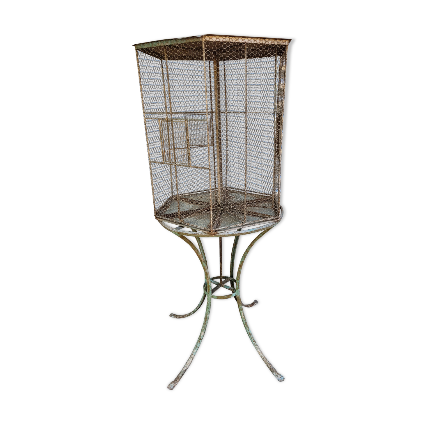 Tabletop bird cage