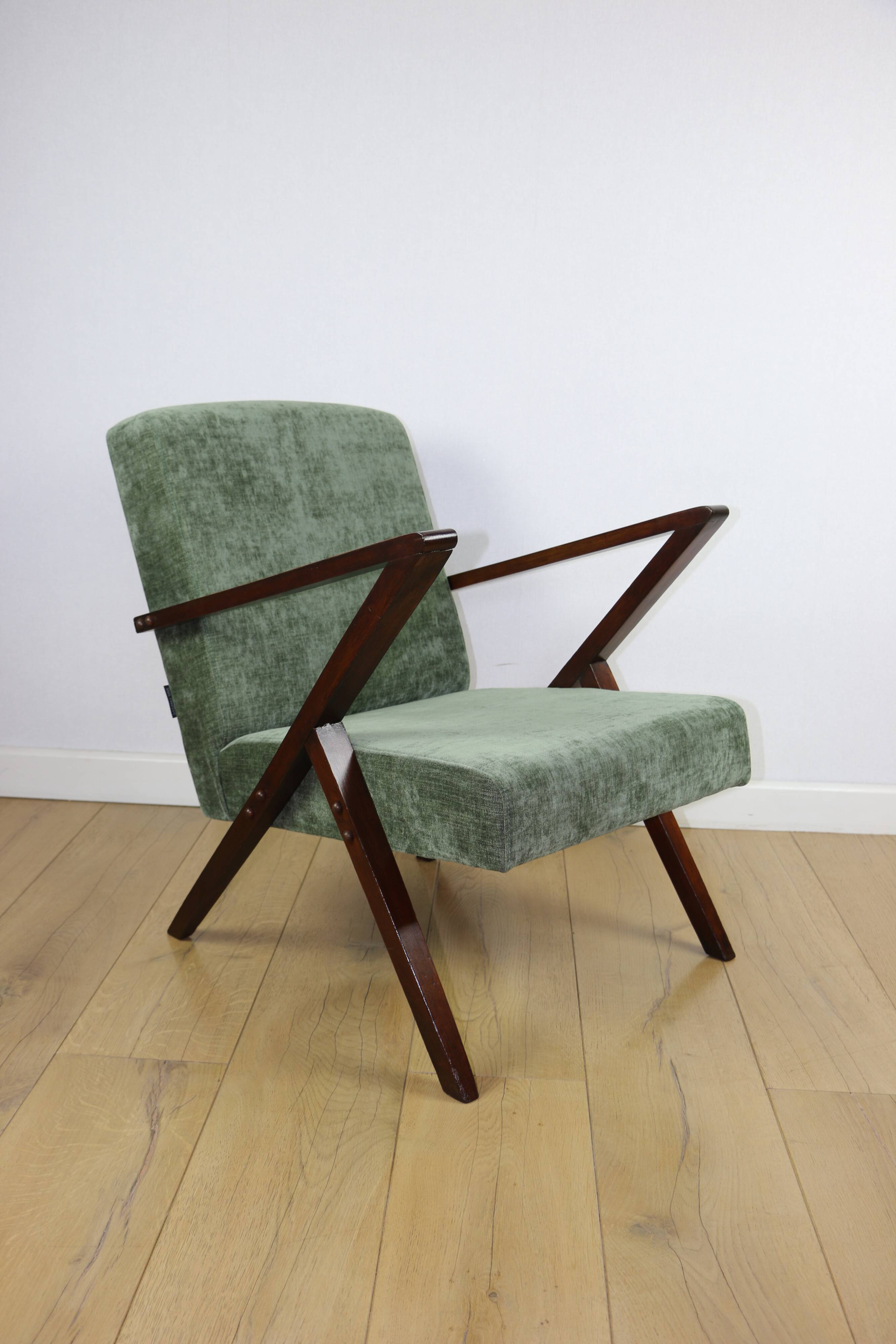 Fauteuil vintage en velours olive, rénové