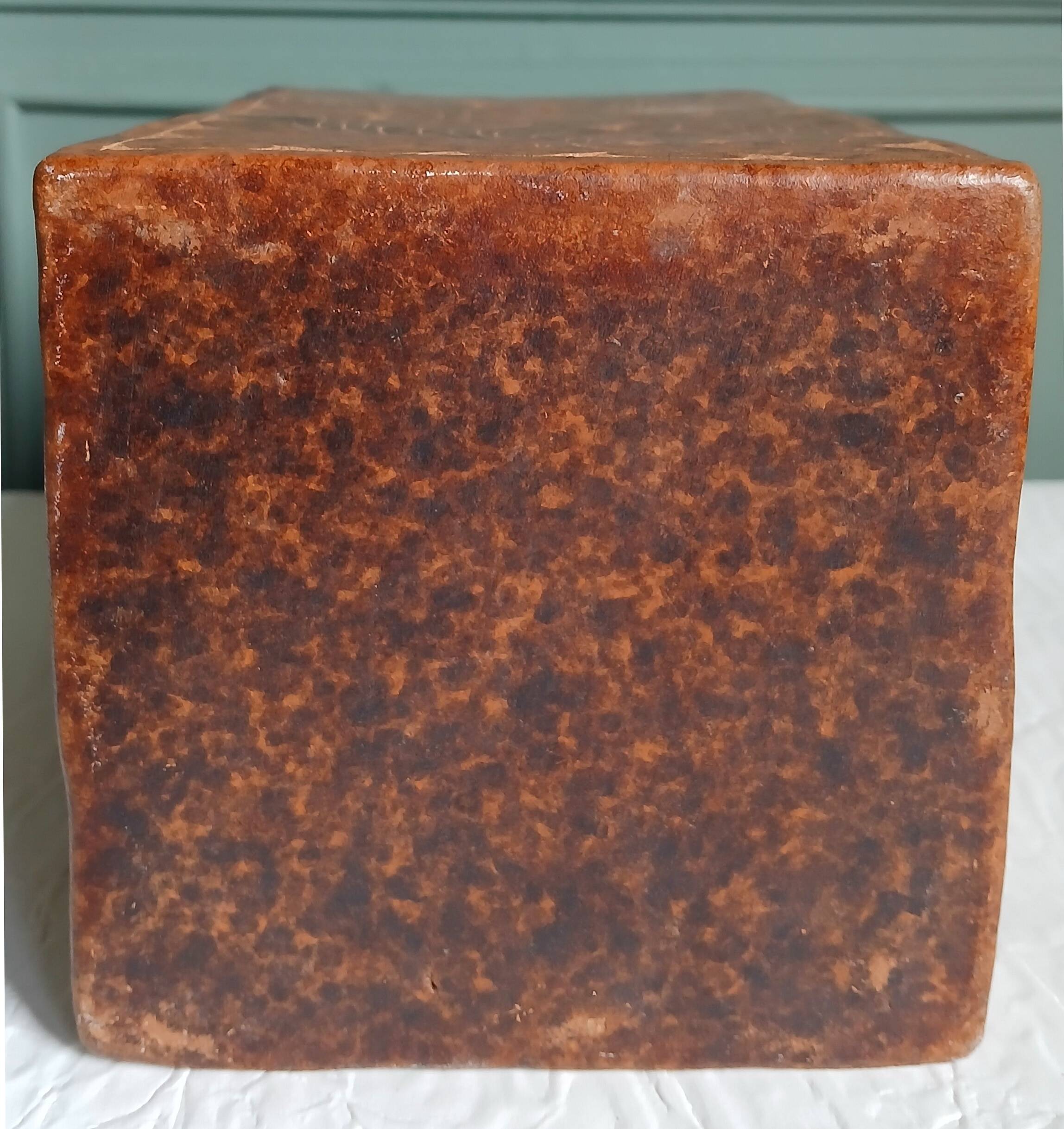 Japanese rectangular vase in Bizen stoneware.