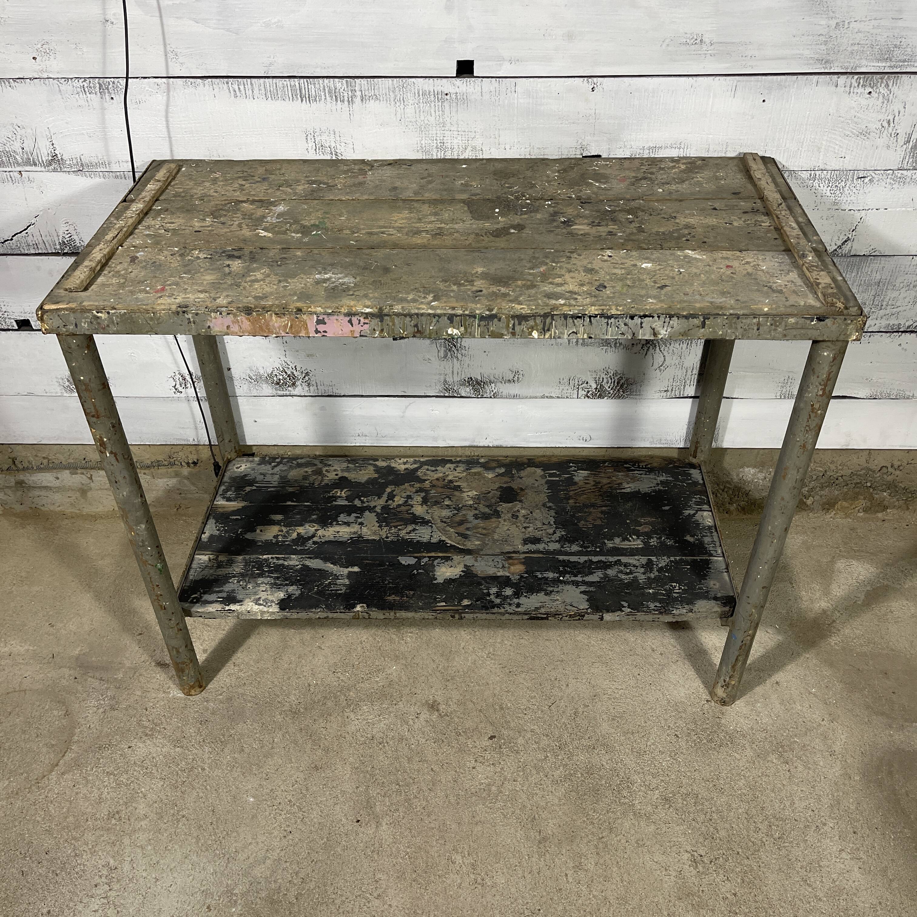 Painter's establishment