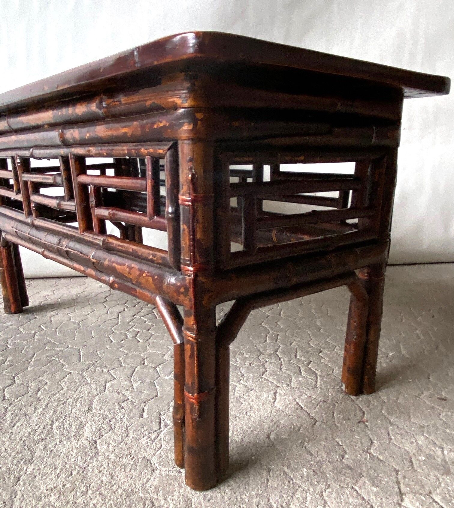 Table basse en bambou