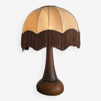 Mounded table lamp