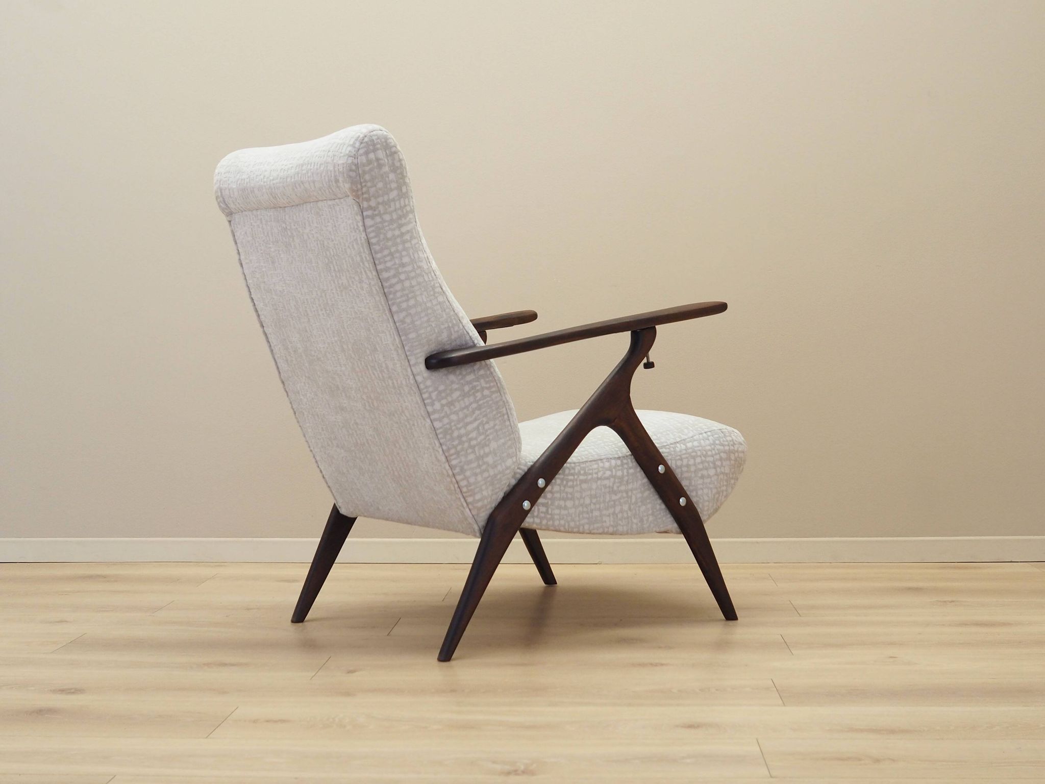 Beech armchair, Italian design, 1970s, production: Italy