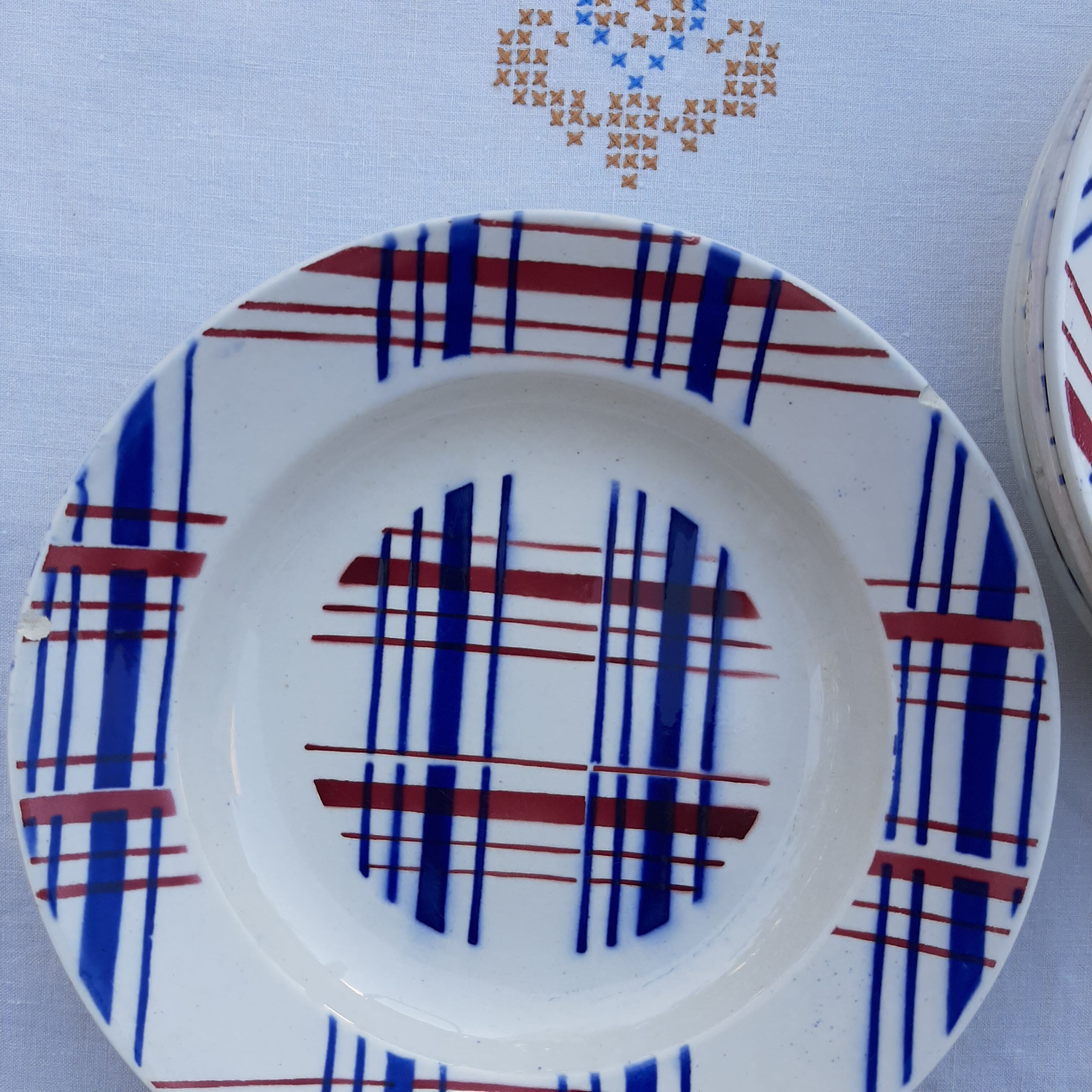 6 vintage grid plates St Amand