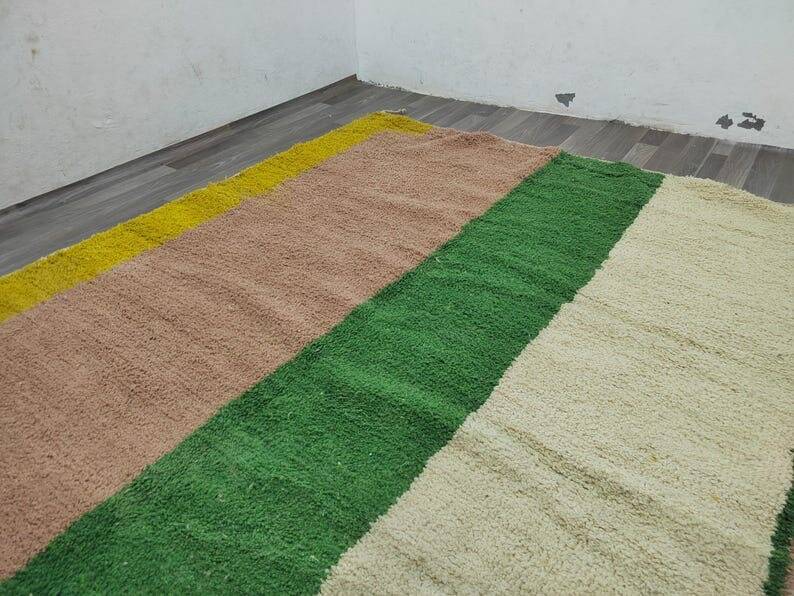 Handmade wool rug size 150 x 250 cm