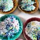 Tasses et soucoupes Morvan en céramique émaillée polychrome
