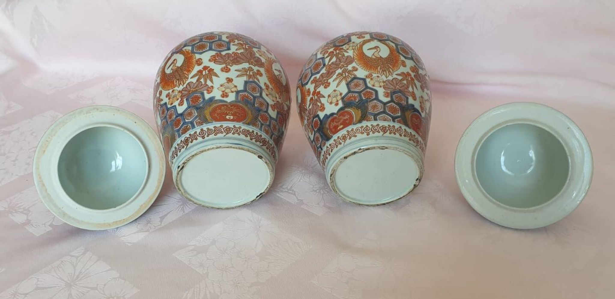 pair of Imari porcelain vases Japan 19th century height 34 cm