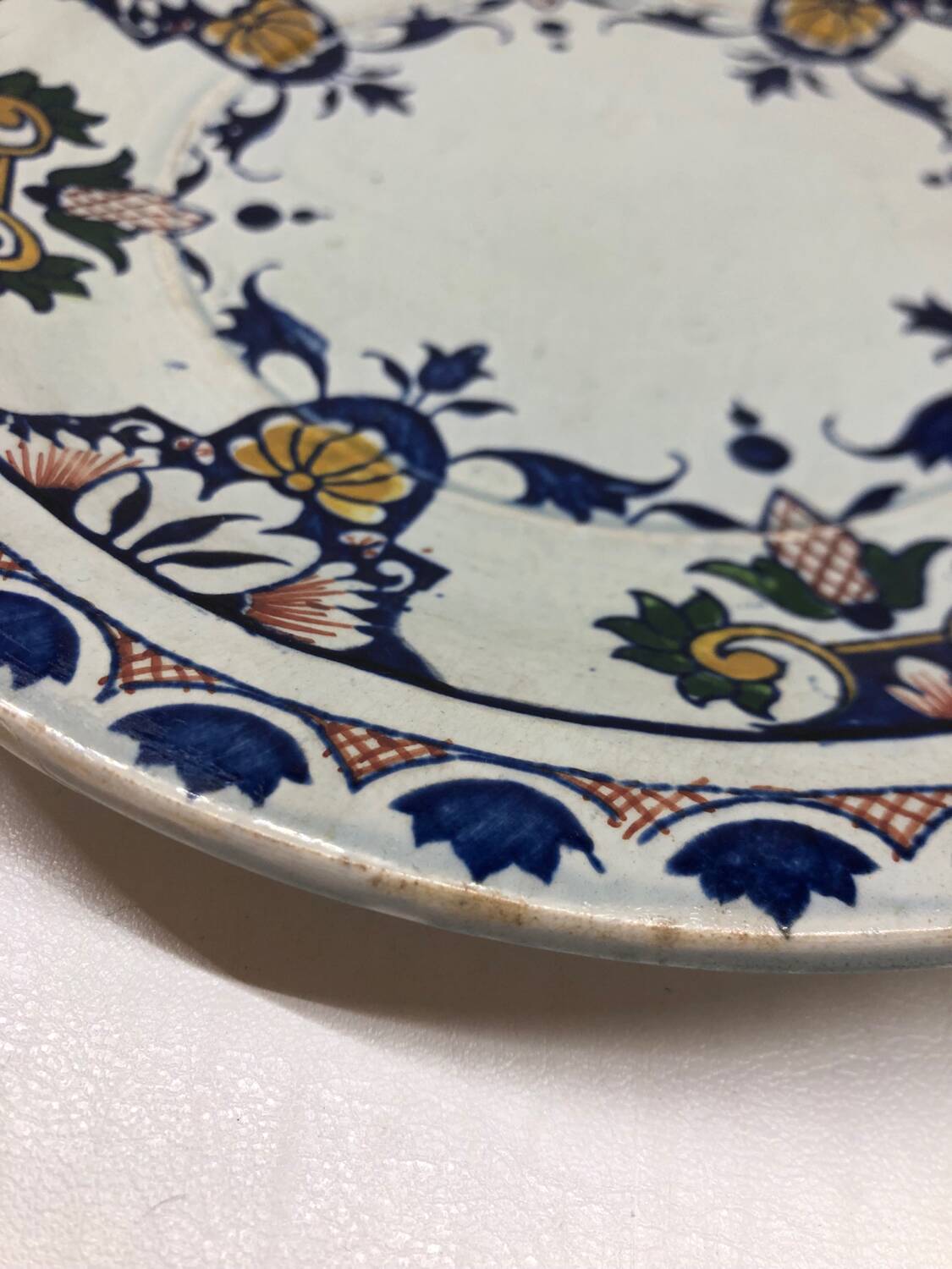 Gien earthenware plate, late 19th century