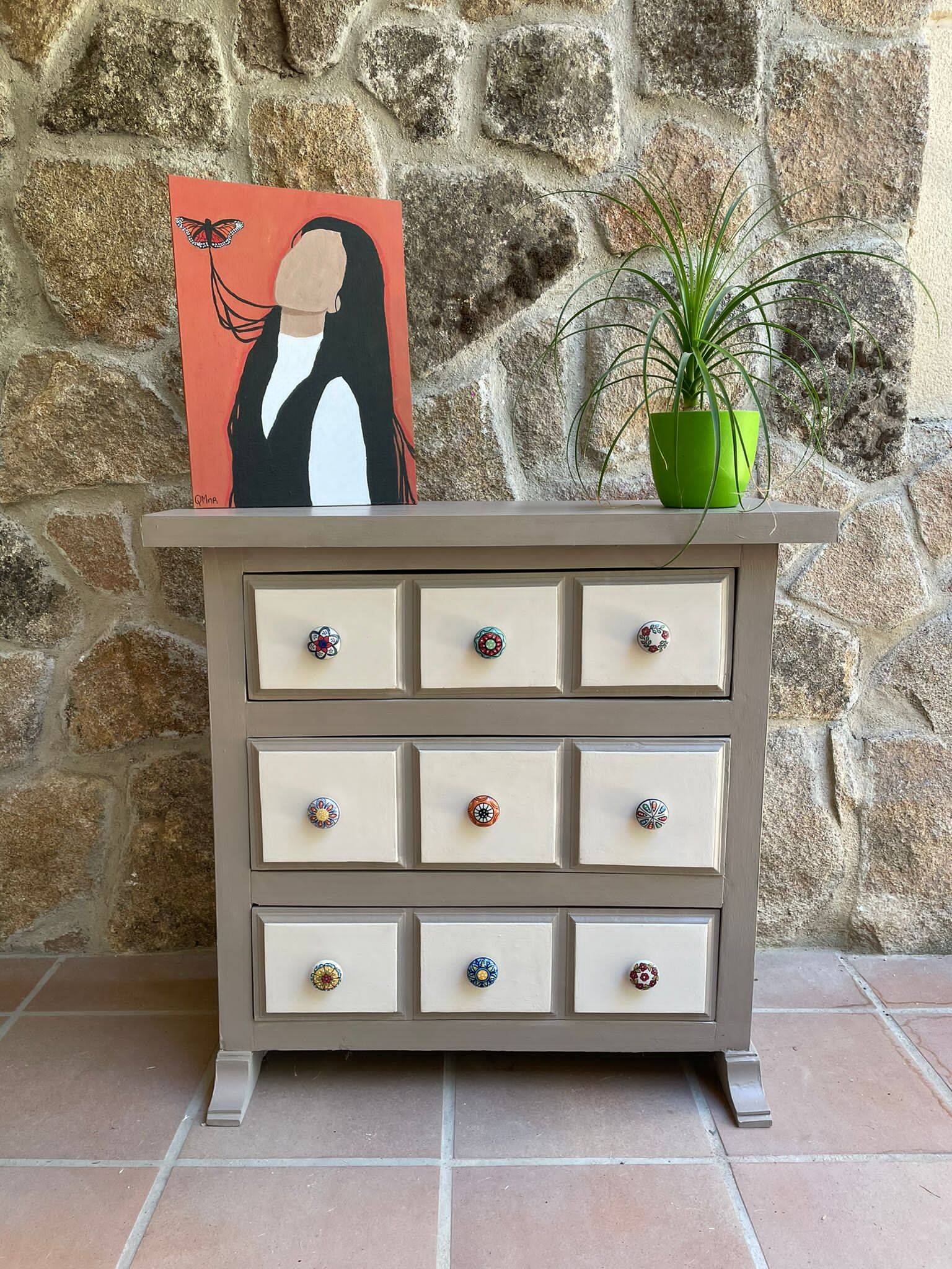 Castilian style wooden chest of drawers