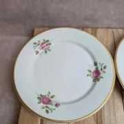 Set of 3 flat plates in fine earthenware from Gien – Rose decoration and gold rim – Vintage